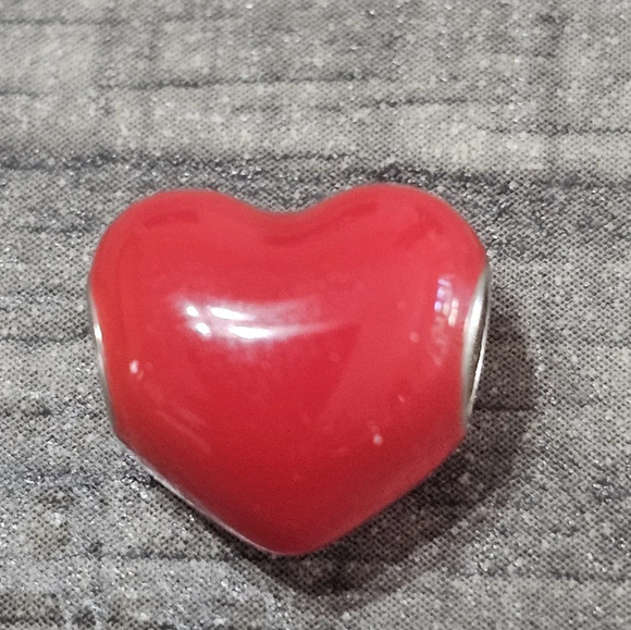 Pandora Colour-changing Hidden Message Heart Charm - Picture 4 of 7